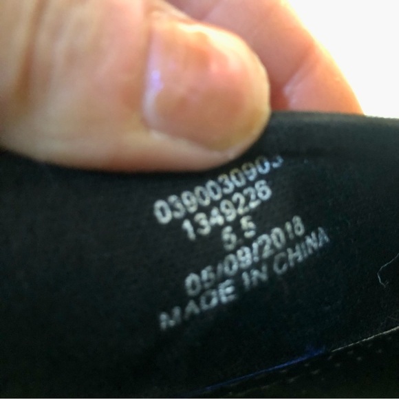 ASOS Flat Satin Pointed Toe Shoes With Electric Blue Boarder Around Sole. - Picture 9 of 10